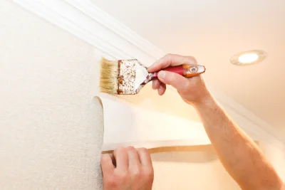 Pose de papier peint à Étricourt-Manancourt — revêtements muraux et toiles de verre
